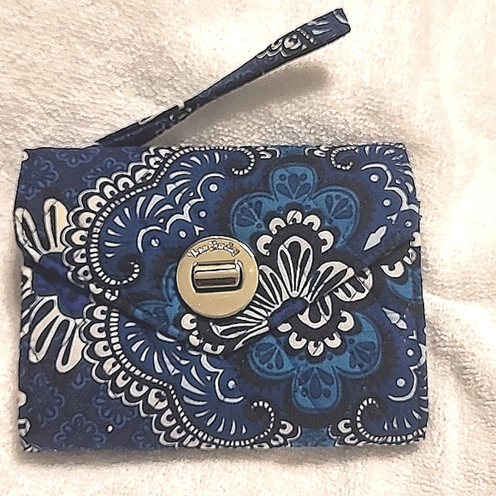 Vera Bradley wallet